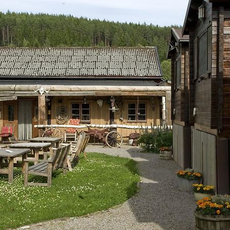 Bed and Breakfast Sun Dance Ranch à Ekshärad Extérieur photo