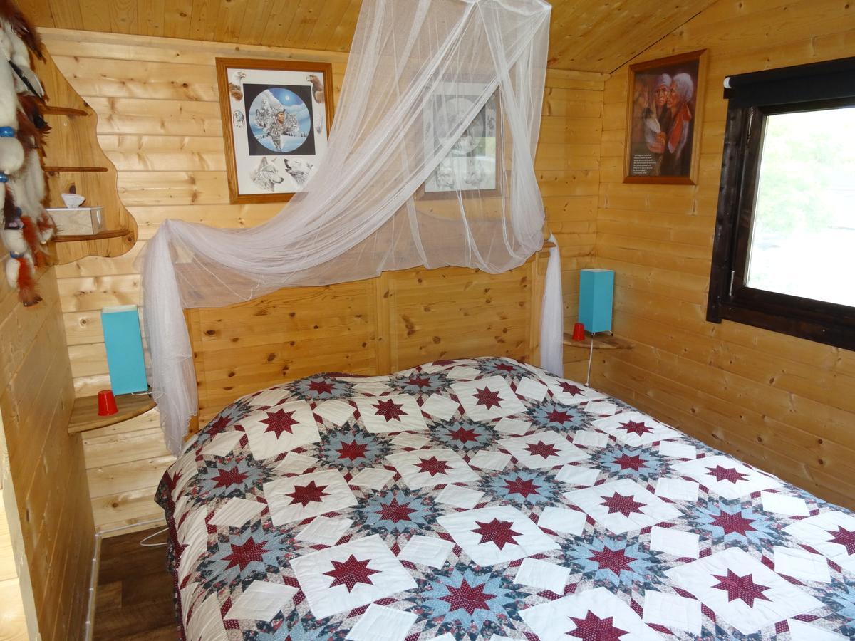 Bed and Breakfast Sun Dance Ranch à Ekshärad Extérieur photo