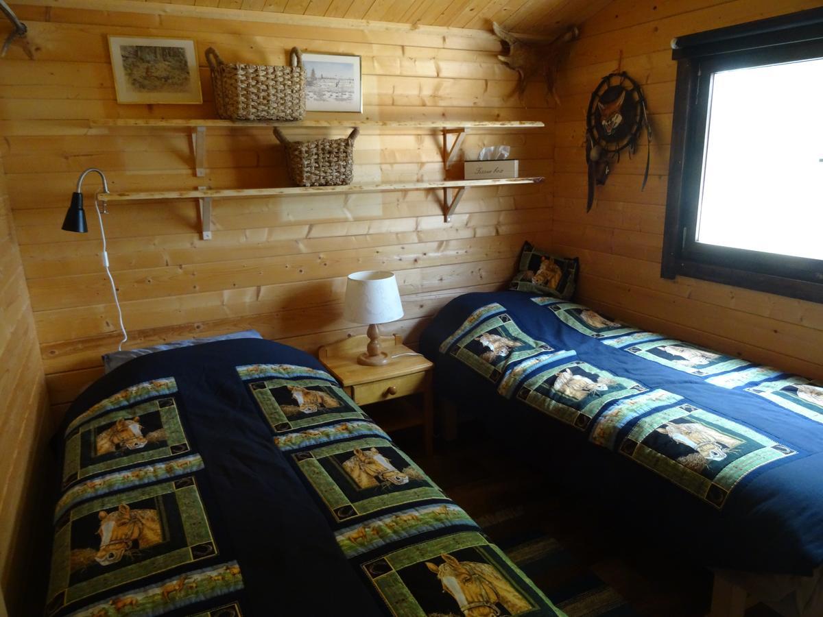 Bed and Breakfast Sun Dance Ranch à Ekshärad Extérieur photo