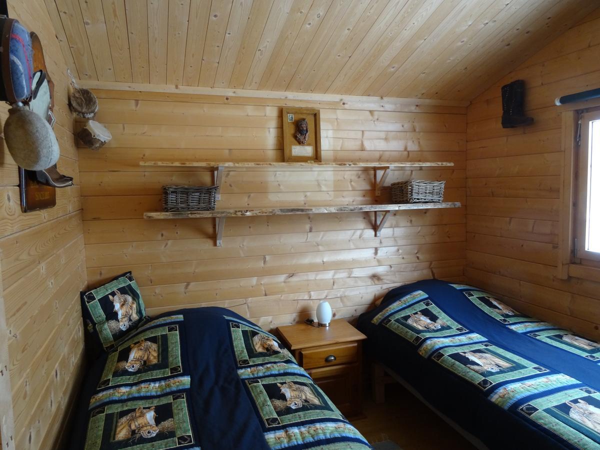 Bed and Breakfast Sun Dance Ranch à Ekshärad Extérieur photo