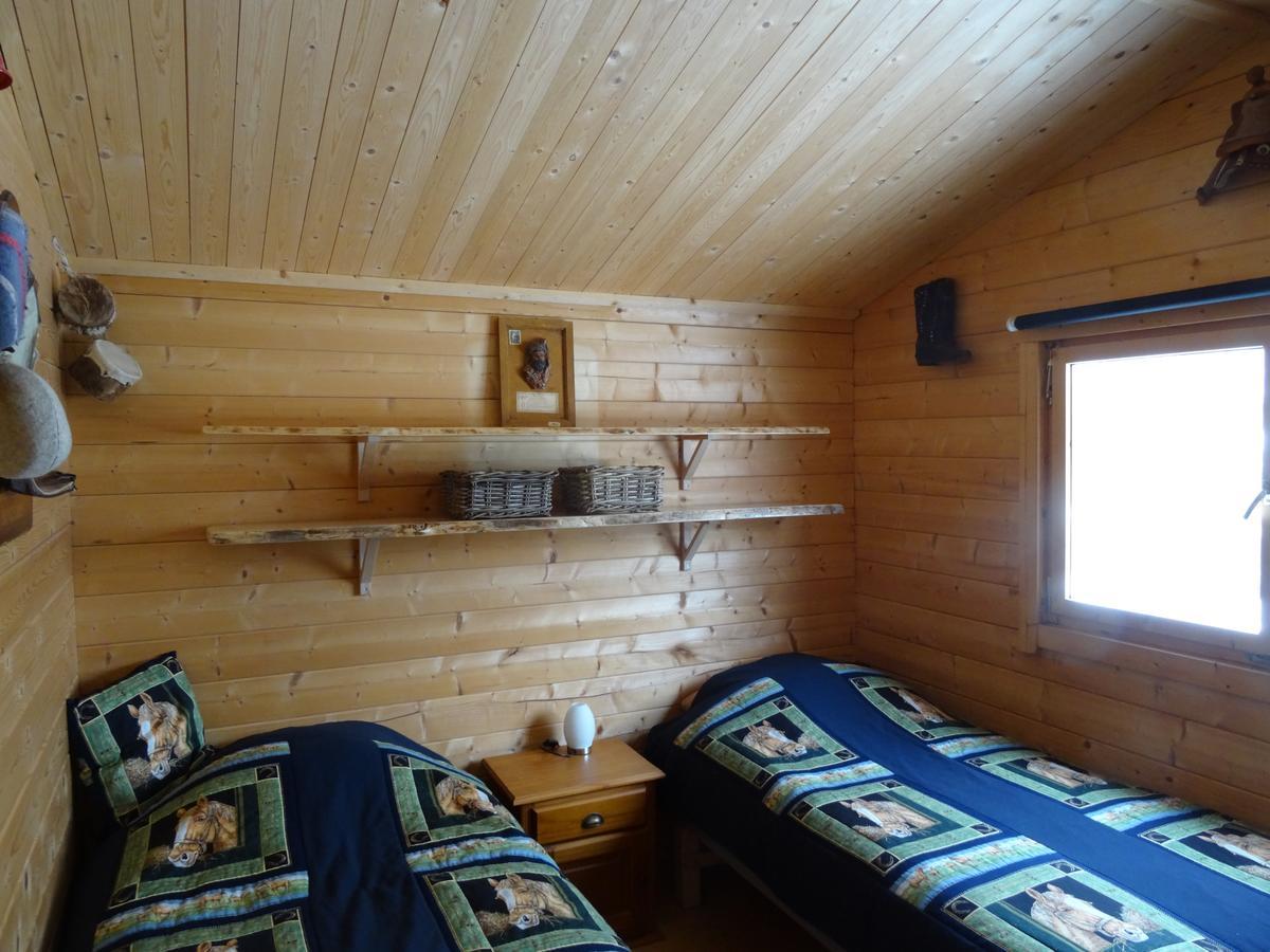 Bed and Breakfast Sun Dance Ranch à Ekshärad Extérieur photo