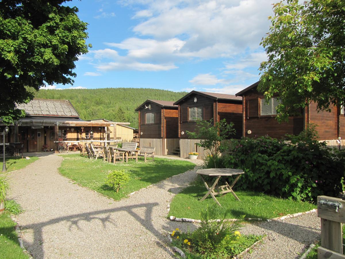 Bed and Breakfast Sun Dance Ranch à Ekshärad Extérieur photo